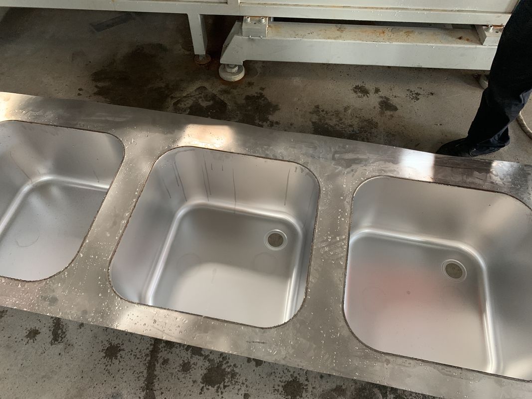 Automatic Seam Welding Machine For Italian Type Stainless Steel Kitchen Triple Sink Bowl