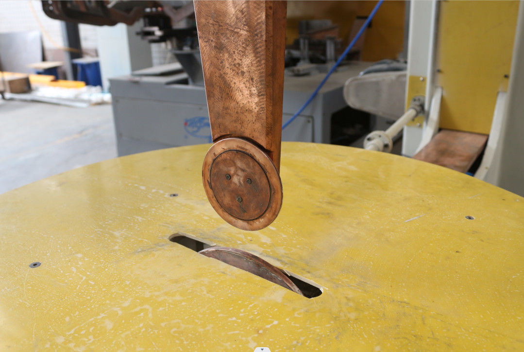 Industrial Seam Welder Equipment Manual Type  For Stainless Steel Kitchen Sing Sink Bowl